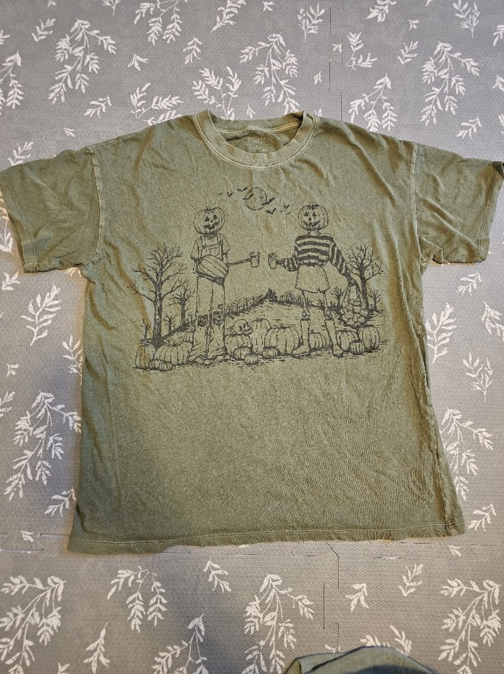 American Eagle - Olive Green Oversized T-shirt - Size XS-S